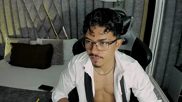 NicolaiKarav online show from April 28, 12:31 pm