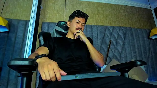 NicolaiKarav online show from February 13, 12:16 pm