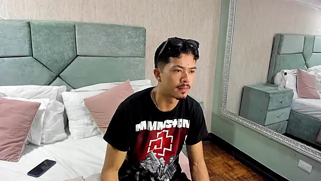 NicolaiKarav online show from January 18, 11:57 am