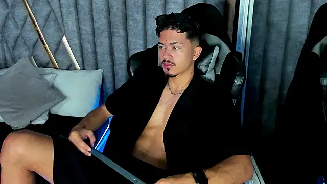 NicolaiKarav online show from February 3, 12:10 pm