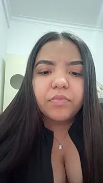 Snapshot of princezzc chatting on November 28, 2:23 am princezzc online show from November 28, 2:23 am