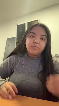 Snapshot of princezzc chatting on December 2, 1:06 am princezzc online show from December 2, 1:06 am