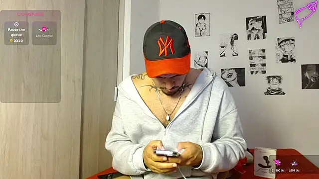Snapshot of Henry_villa23 chatting on March 5, 4:42 am Henry villa23 online show from March 5, 4:42 am