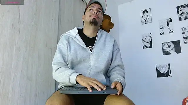 Snapshot of Henry_villa23 chatting on March 3, 7:26 am Henry villa23 online show from March 3, 7:26 am