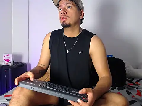 Henry villa23 online show from November 24, 4:45 am