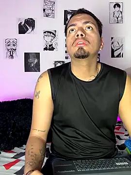 Snapshot of Henry_villa23 chatting on January 9, 6:09 am Henry villa23 online show from January 9, 6:09 am