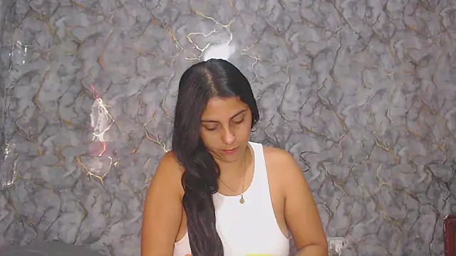 miarouse1531 online show from March 25, 12:48 pm