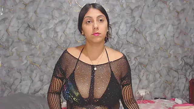 miarouse1531 online show from March 18, 11:37 pm