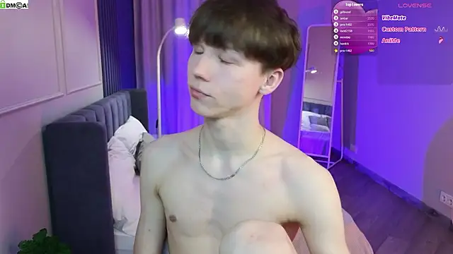 cuMte boy online show from March 7, 1:12 am