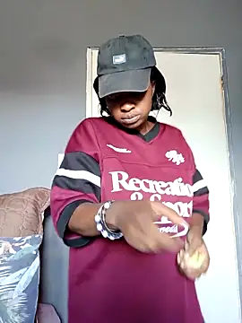 Snapshot of SexypuppyX chatting on February 11, 9:09 am SexypuppyX online show from February 11, 9:09 am