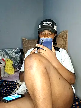 Snapshot of SexypuppyX chatting on February 10, 9:03 pm SexypuppyX online show from February 10, 9:03 pm