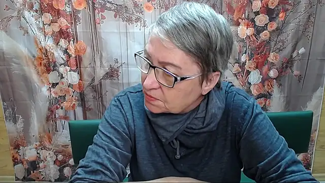 OlgaLuck online show from March 25, 6:24 am