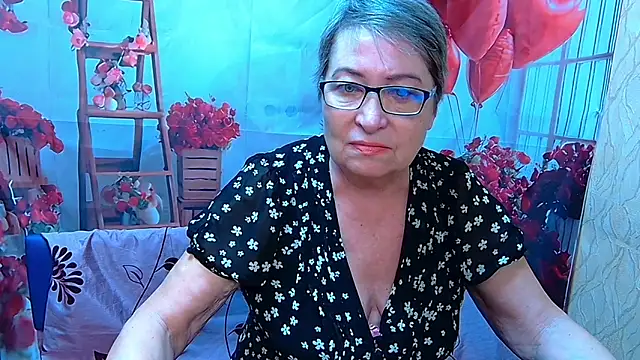 OlgaLuck online show from April 2, 5:25 am