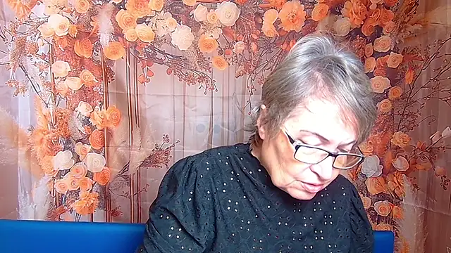 OlgaLuck online show from November 28, 6:46 am