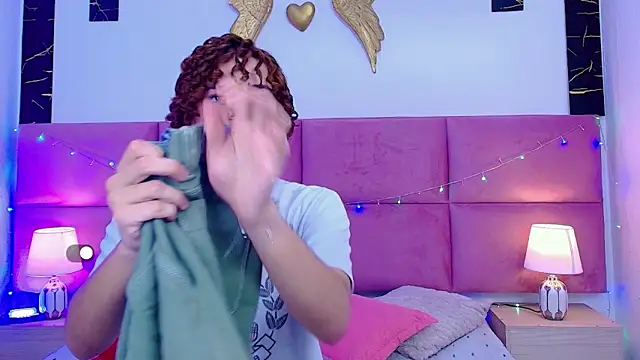 Skyee angel online show from February 11, 8:09 pm