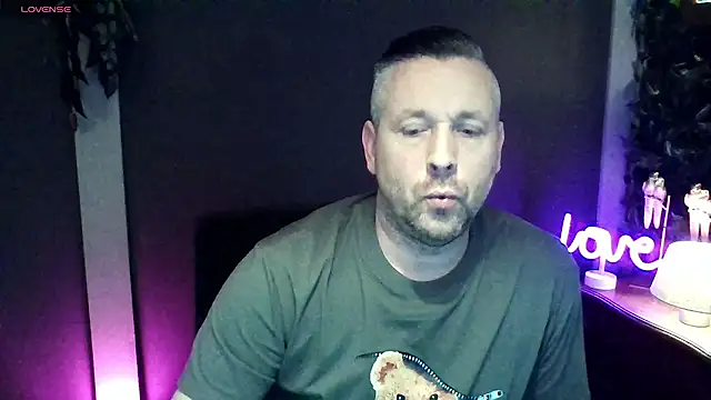 Hunter Fl online show from November 27, 5:02 pm