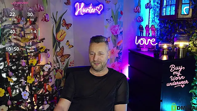 Hunter Fl online show from March 14, 5:30 pm