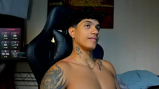 Snapshot of aress_damon chatting on November 25, 12:33 am aress damon online show from November 25, 12:33 am