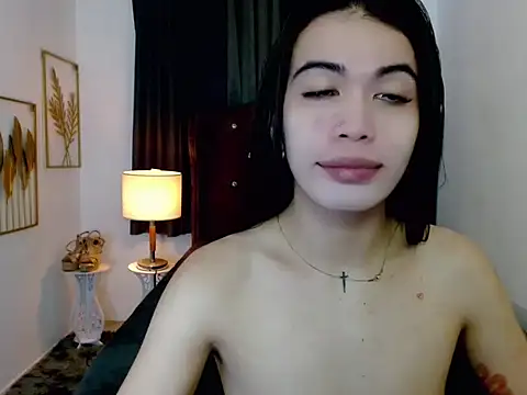 hollyyumiloove online show from February 22, 10:17 am