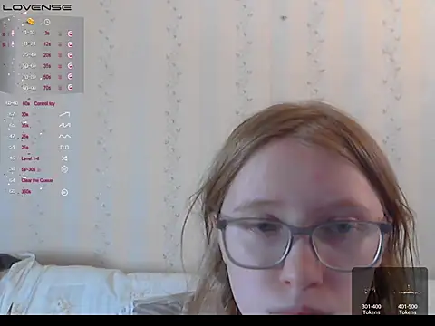 Snapshot of LustfulSarah chatting on January 11, 9:25 pm LustfulSarah online show from January 11, 9:25 pm