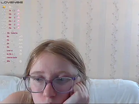 LustfulSarah online show from November 14, 7:17 pm