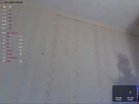 Snapshot of LustfulSarah chatting on January 23, 7:07 pm LustfulSarah online show from January 23, 7:07 pm