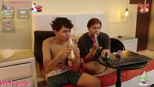 PrincesANDdark online show from February 7, 7:22 pm