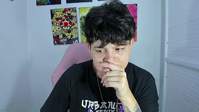 Snapshot of _ian_sweet chatting on November 22, 7:02 pm ian sweet online show from November 22, 7:02 pm