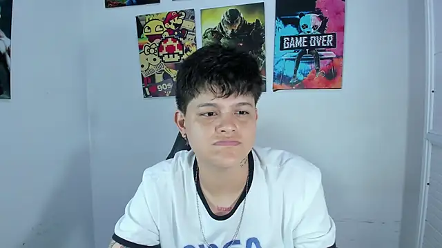  ian sweet online show from December 16, 7:18 pm