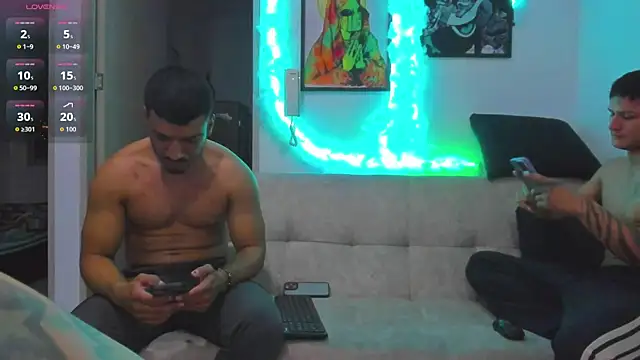 heteros curious online show from March 13, 12:04 am