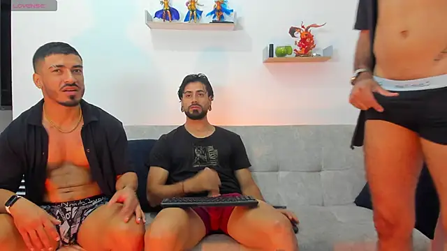 heteros curious online show from April 24, 12:56 am