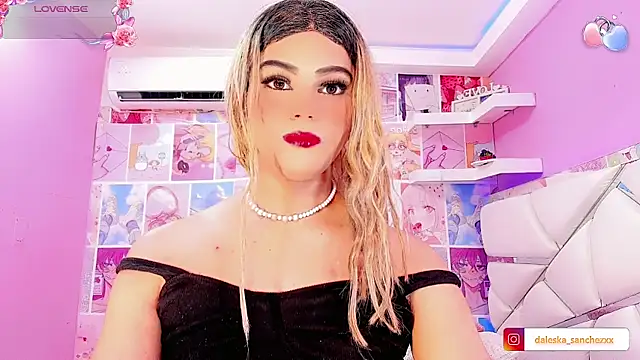 DaleskaSanchez online show from March 15, 8:05 pm