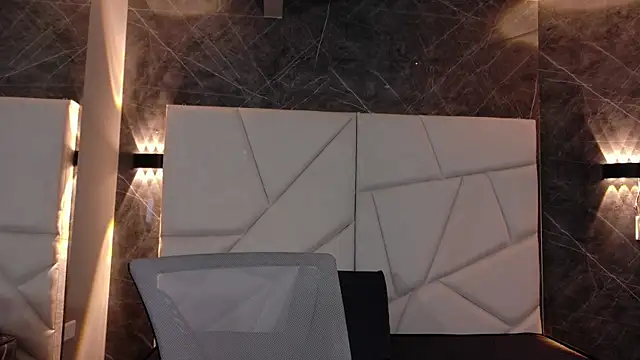 Snapshot of mia_violet8 chatting on November 25, 12:22 am mia violet8 online show from November 25, 12:22 am