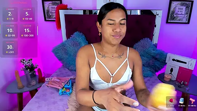 Snapshot of Samantha__F_W chatting on January 13, 6:23 pm Samantha F W online show from January 13, 6:23 pm