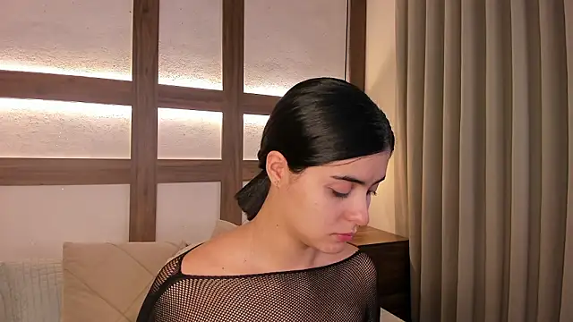 SarhaVega online show from March 6, 12:33 pm