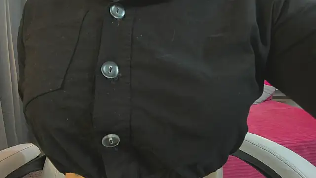 mask red girl online show from April 1, 12:50 pm