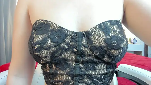 mask red girl online show from May 25, 12:59 pm