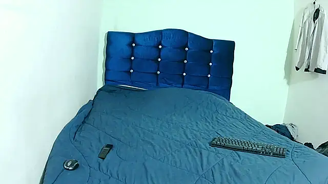 ashleey palmer online show from March 20, 11:39 pm