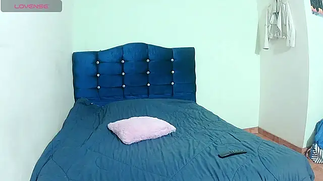 ashleey palmer online show from May 26, 11:58 pm