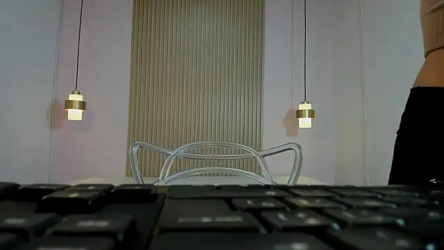 Snapshot of Izelevans chatting on February 19, 12:35 pm Izelevans online show from February 19, 12:35 pm