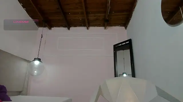 Izelevans online show from April 8, 10:50 am