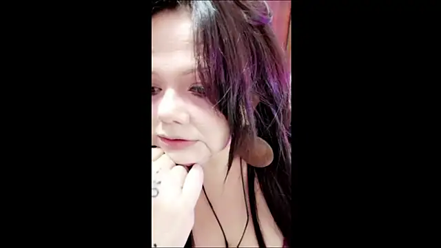 Snapshot of Amputee_woman chatting on July 10, 10:10 pm Amputee woman online show from July 10, 10:10 pm