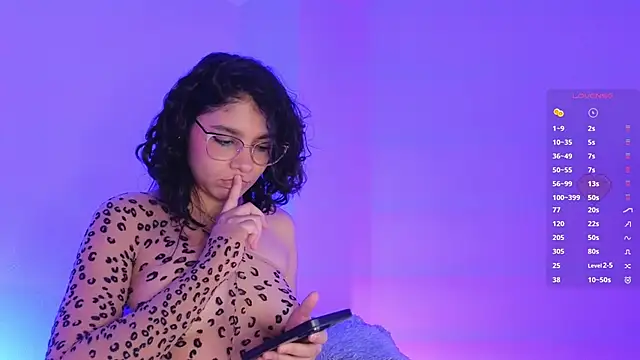 Snapshot of naty_saenz chatting on June 20, 9:58 am naty saenz online show from June 20, 9:58 am