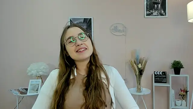 DebbraBickler online show from November 26, 12:16 pm