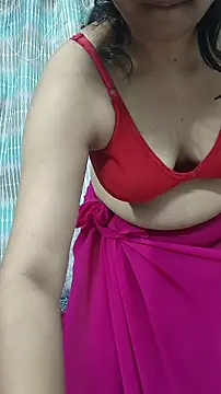 SameeraReddy19 online show from January 10, 2:45 pm