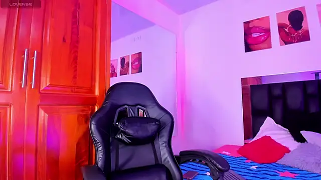 ValeryTs1 online show from April 10, 6:26 pm