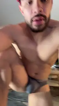 Valenthino Salvatore online show from March 9, 3:21 am