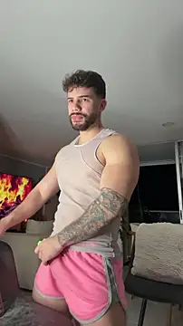 Valenthino Salvatore online show from March 10, 3:32 am