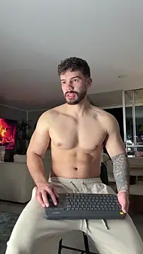 Valenthino Salvatore online show from March 12, 3:12 am