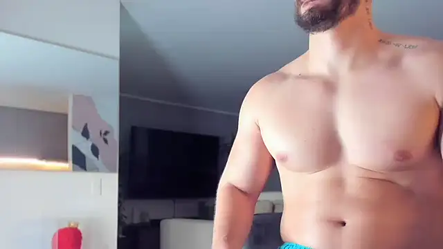 Valenthino Salvatore online show from April 11, 3:03 am